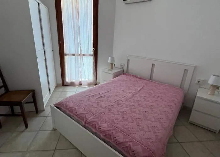 Casa Al Piano Terra Con Salone E Due Da Letto Feriehus *