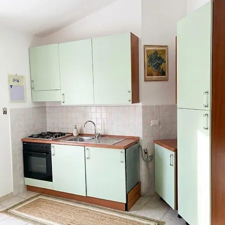 Casa de Férias Casa Al Piano Terra Con 2 Da Letto, Parcheggio Privato E Piscina Condominiale