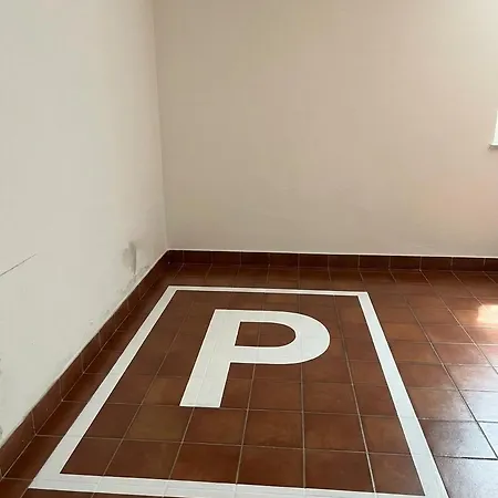 Casa de Férias Casa Al Piano Terra Con 2 Da Letto, Parcheggio Privato E Piscina Condominiale